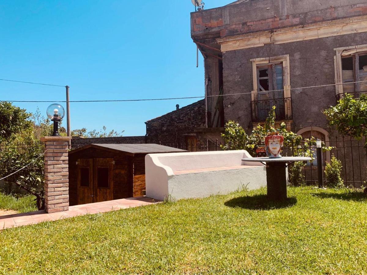 Motta Camastra Villa Le Gemelle Dell'Alcantara מראה חיצוני תמונה