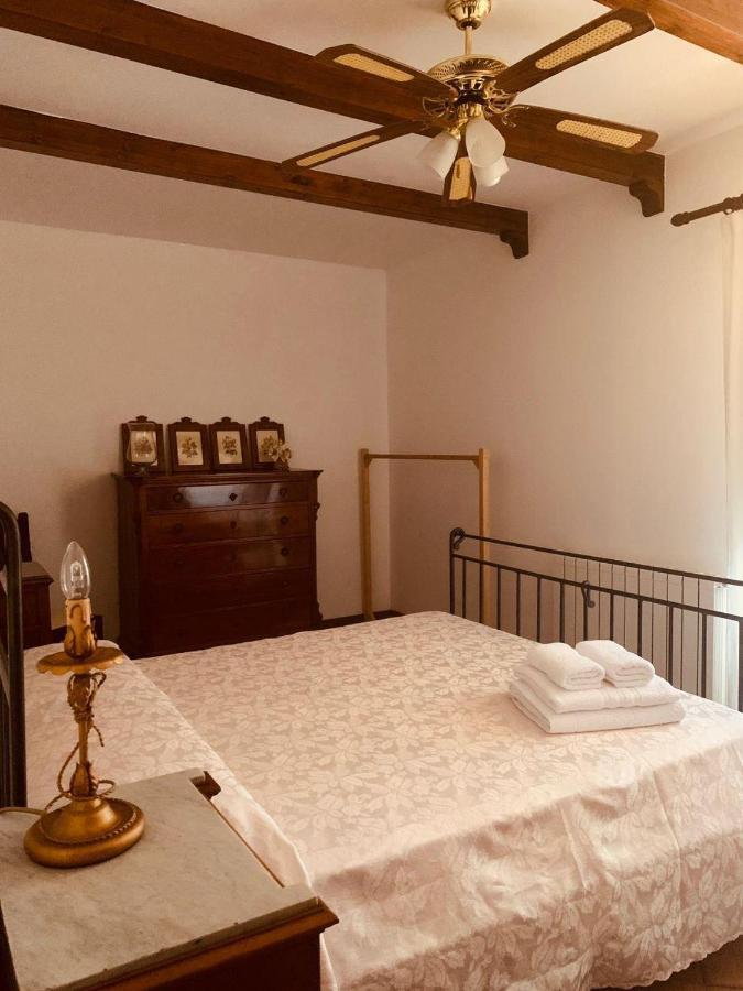 Motta Camastra Villa Le Gemelle Dell'Alcantara מראה חיצוני תמונה